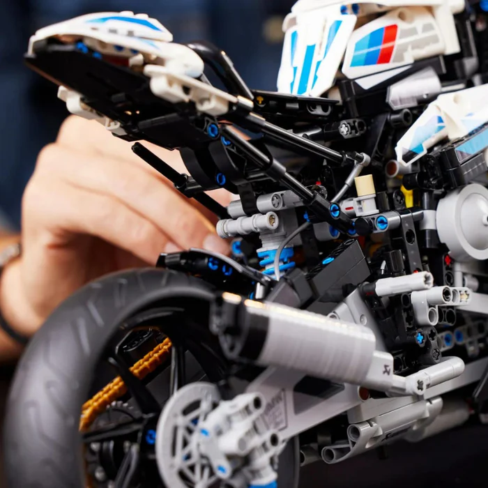 BMW M 1000 RR Technic | 1:5/1920PCS