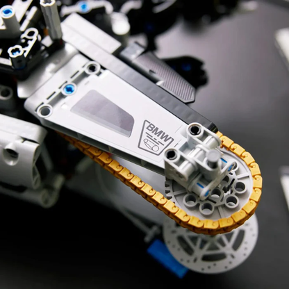 BMW M 1000 RR Technic | 1:5/1920PCS